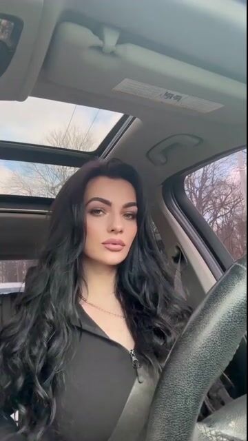 Model - HumbleBrunette wisegirl