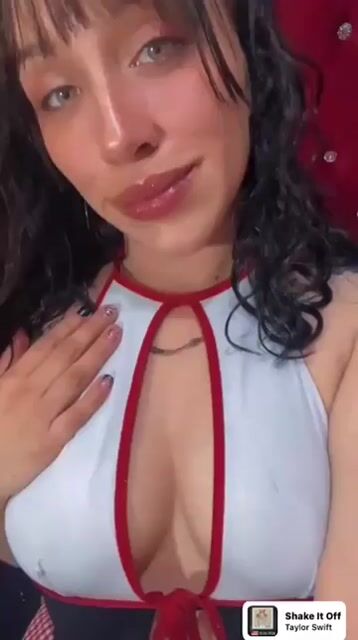 Model - HollyDirtySlut atm