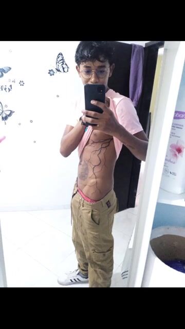 Model - Quike Ramirez feet