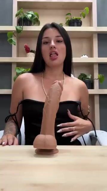 Model - Carolina babe