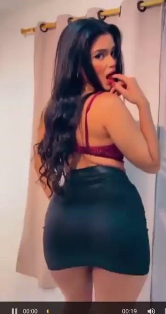 Model - kandymussew bigass