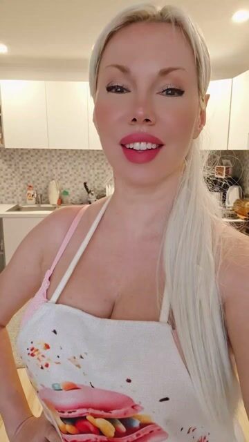 Model - LaymaFlay Sex