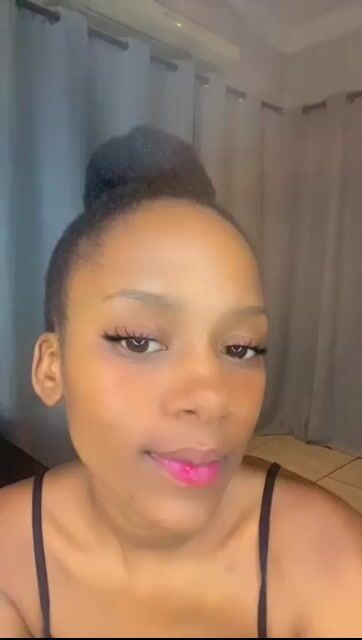 Model - JessieReyez joi