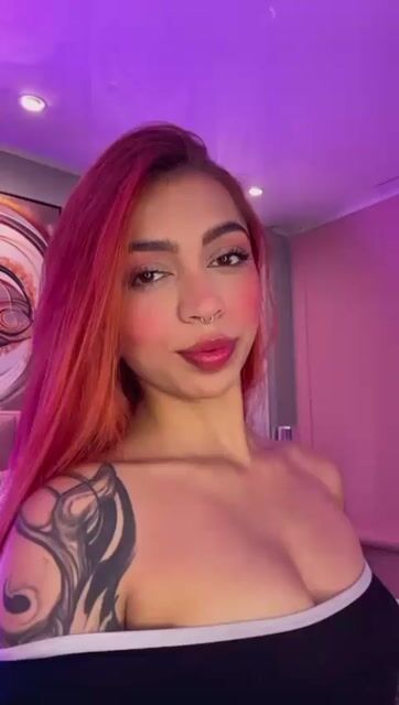 Model - Polygonnia deepthroat