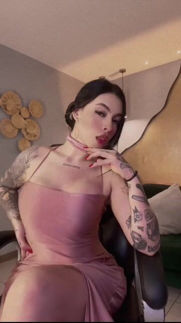 Model - VALENTINA ROLEPLAY