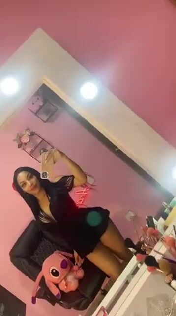 Model - Evaebonny14 latina