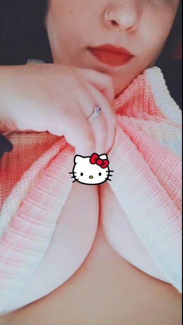 Model - LucyintheSky sexualexplicit