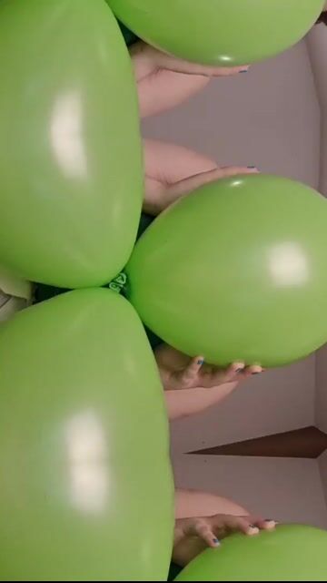 Model - TinniAngelll bigtits