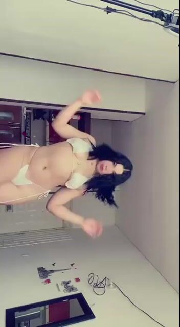 Model - HotSnow_white teen