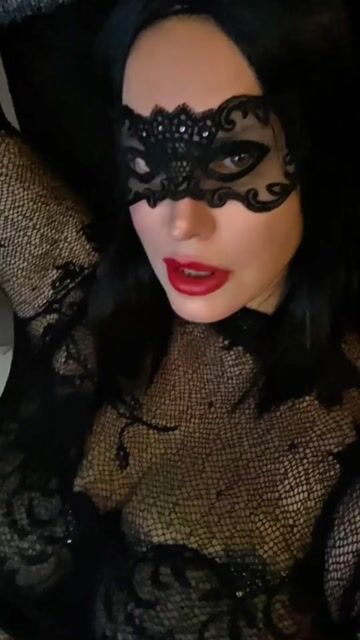 Model - Christie Cru  footfetish