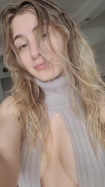 Model - Ommnia young