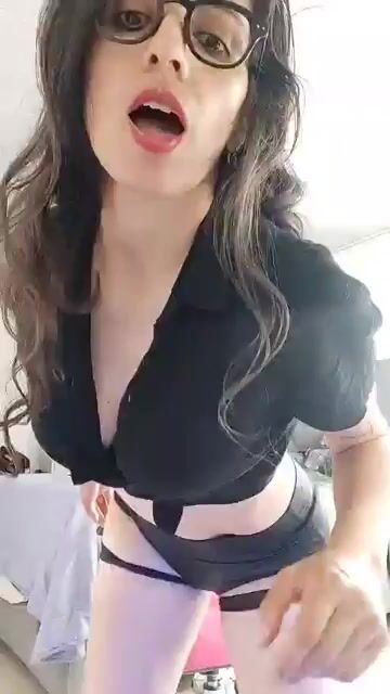 Model - Skyler Withe homealone