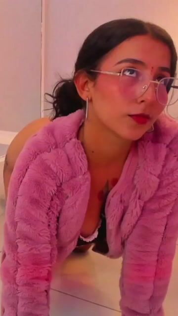 Model - VioletaFosterr roleplay