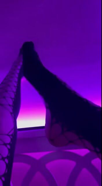 Model - Bella Morgran ass