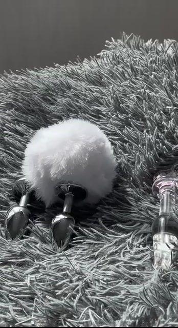 Model - Redhead Sarah fetish