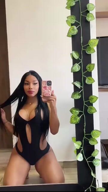 Model - Evaebonny14 hotwife