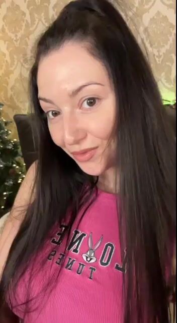 Model - Emily  English Speaker sweet