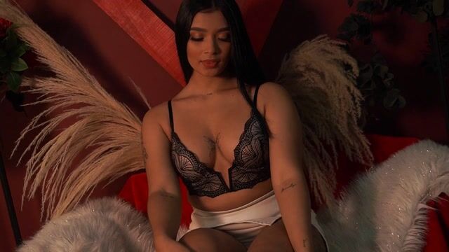 Model - AllegraFiore deepthroat