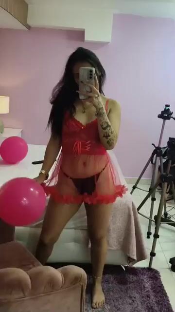 Model - Sol Laurenth squirting