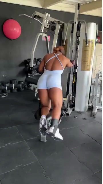 Model - Meiling latina