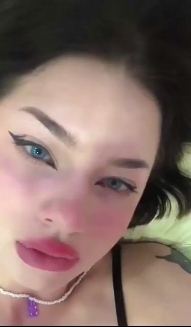 Model - Cartier dildo