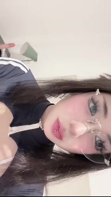 Model - Angelkisss submissive