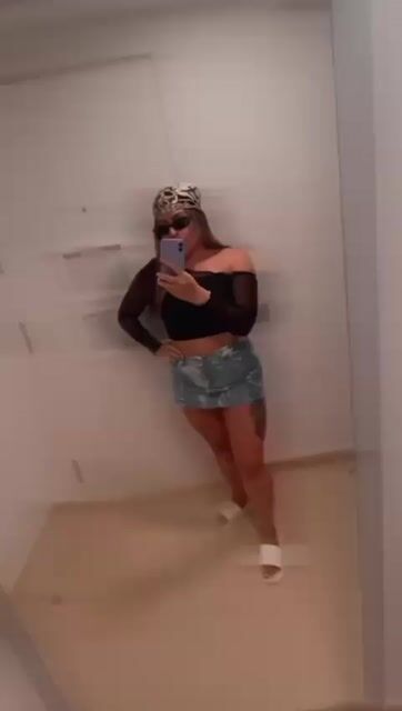 Model - IsabellaRosse fetish