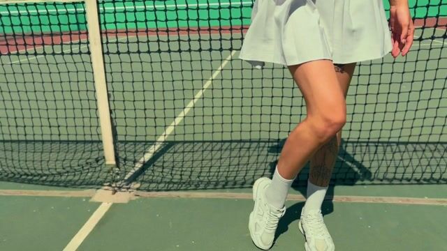 Model - LaraAllen footfetish