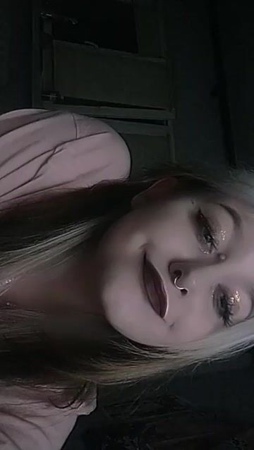 Model - Ttells taboo