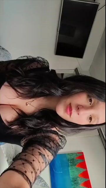 Model - Ruby Mendez curvy