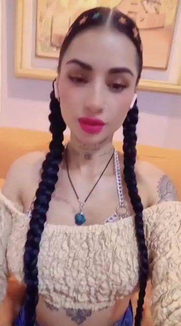 Model - ANDREE_BLOSSOM deepthroat