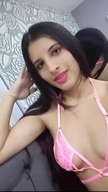 Model - Emily Monserrat sph