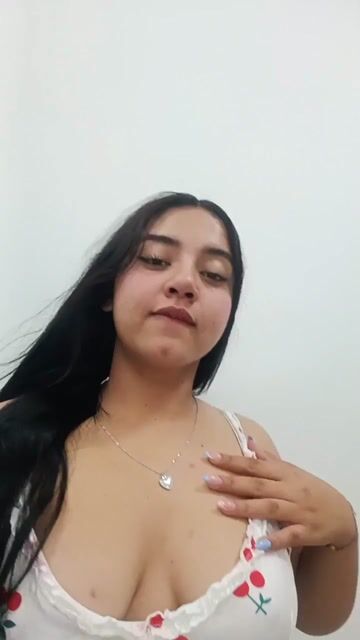 Model - SalomeLee Hairy