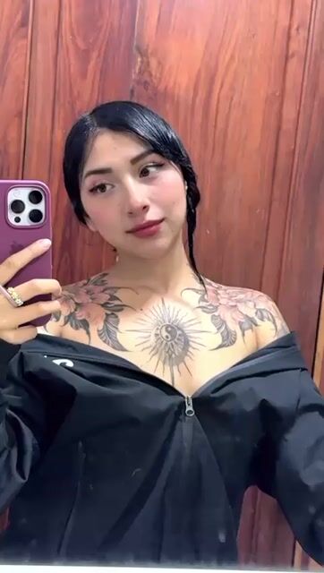 Model - Alahia_Stone dildo