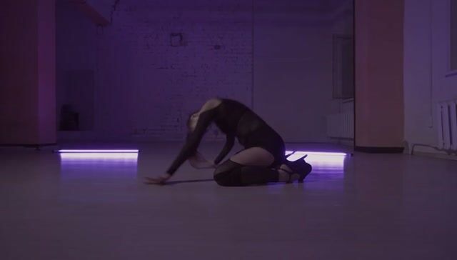 Vivian pantyhose Model - Vivian pantyhose