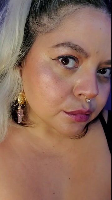 Model - Satyn Doll feet