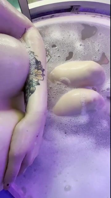 Model - Anastasia Jons striptease