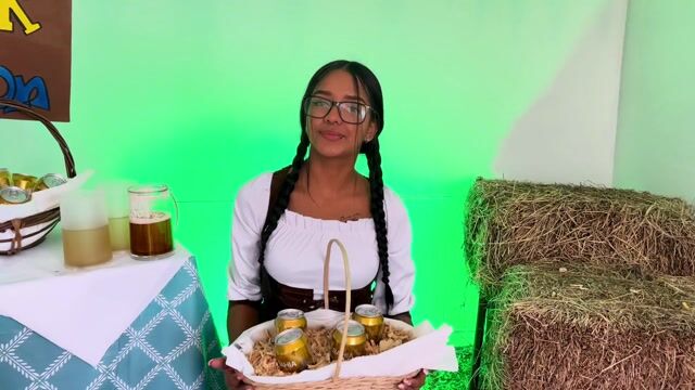 Model - Sofi Grisales blowjob