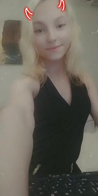 Model - MishelClark blowjob