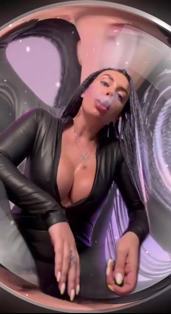 Model - QOS FINDOM mindfuck