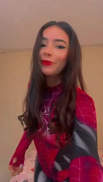 Model - Bellatrix Black striptease