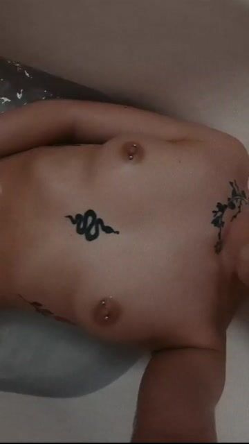 Model - Sunny Lucyana sexy