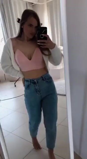 Model - StacyCruuz ass