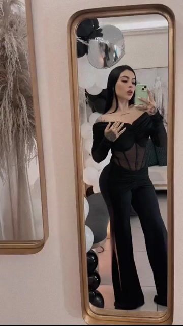 Model - VALENTINA BDSM