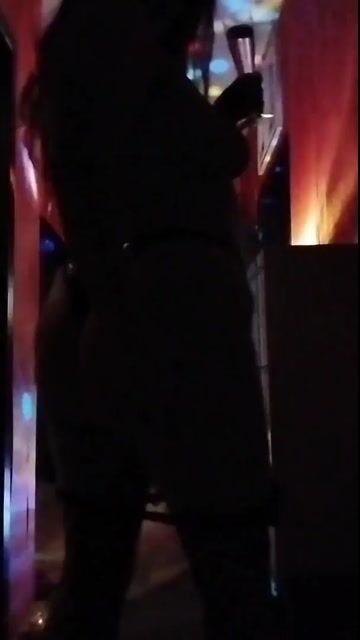 Model - JennyDeliss shaved