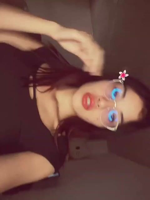 Model - dayanalove latina