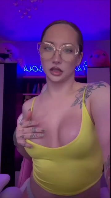 Model - Eva Borisova bigload