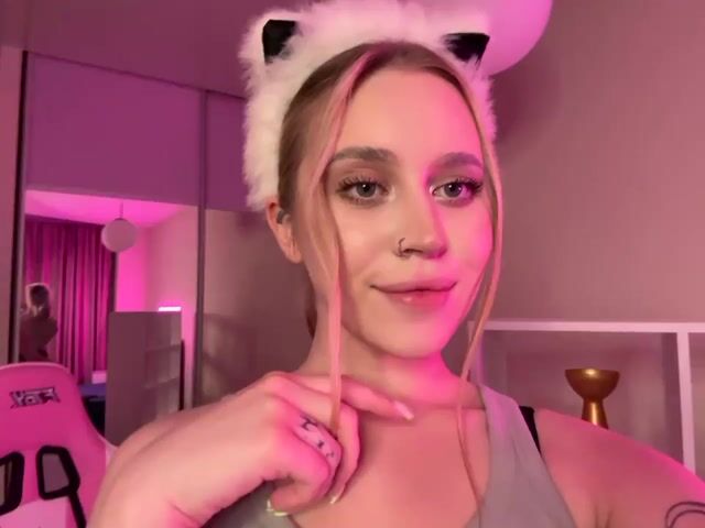 Model - Dark_Milla deepthroat