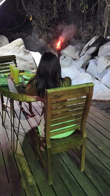 Model - Lyra Dhelys latina