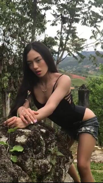 Model - SharonWill pussy